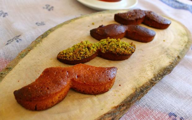 Bıyık Kek Tarifi