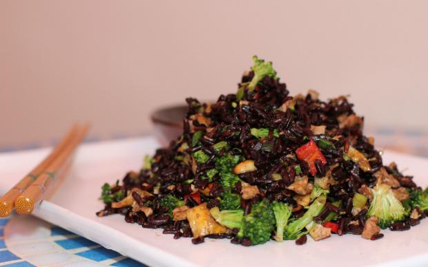 Siyah Çin Pilavı Tarifi