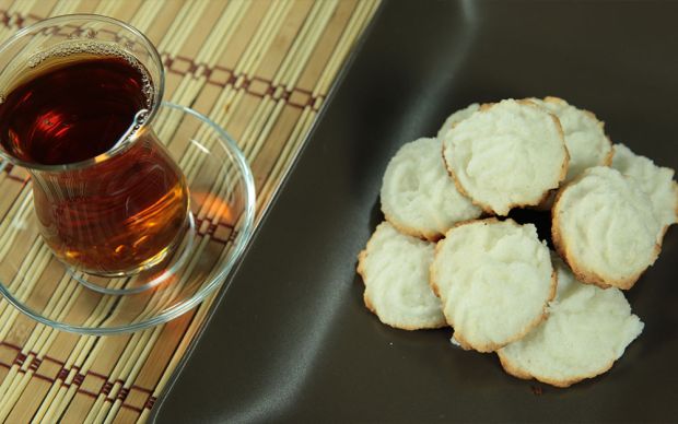 uc-malzemeli-kurabiye-tarifi