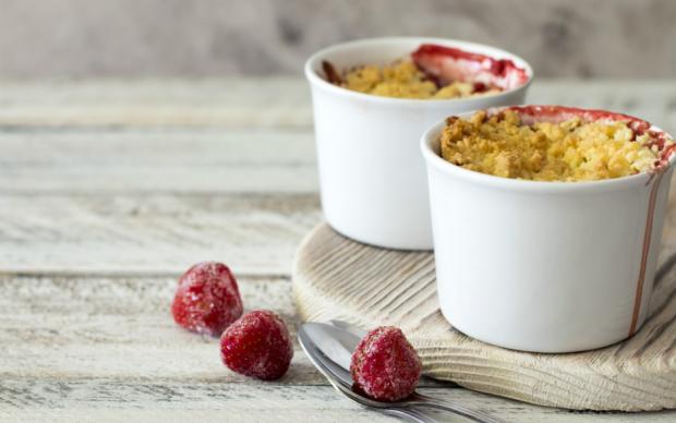 Çilekli Crumble Tarifi