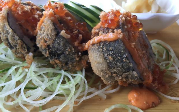 crunchy-crazy-rainbow-roll-2