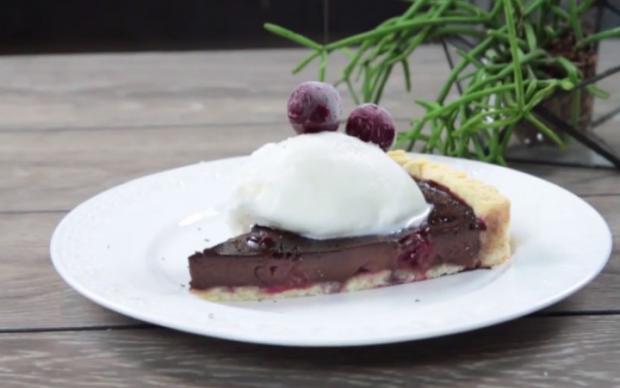 Vişneli Çikolatalı Tart Tarifi