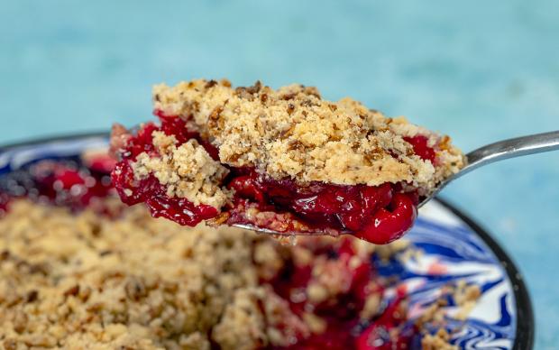 Vişneli Crumble Tarifi