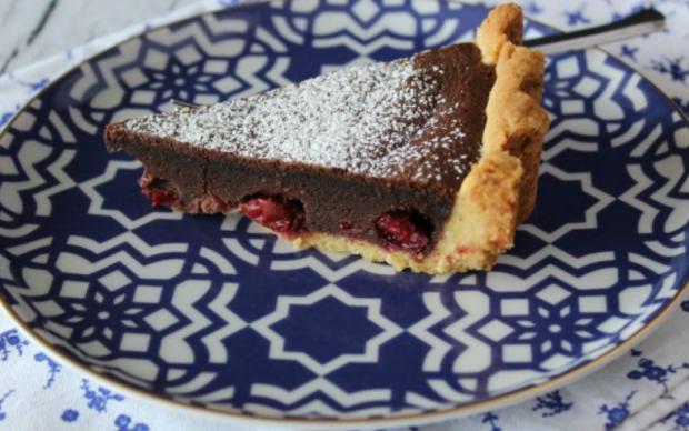 Çikolatalı Vişneli Tart Tarifi