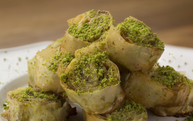 Tahinli Fıstıklı Sarma Tarifi
