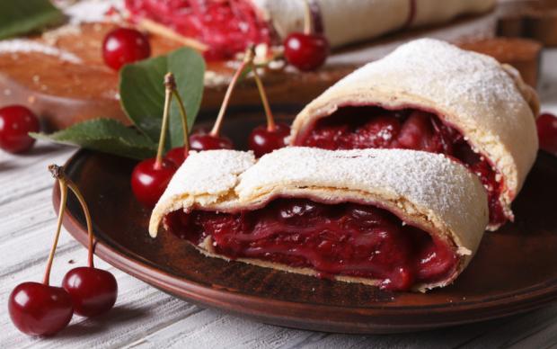 Vişneli Strudel Tarifi