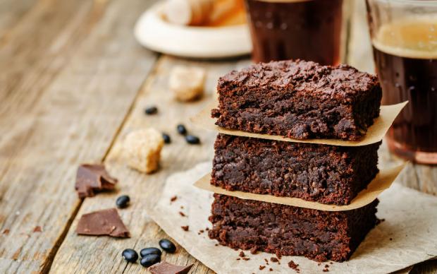 Bitter Çikolatalı Brownie Tarifi
