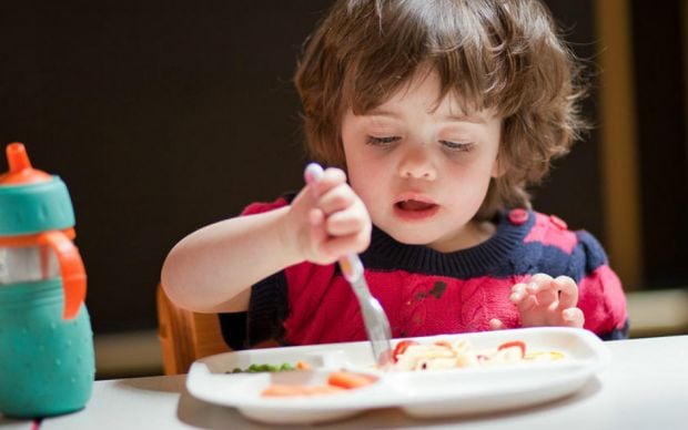 bebeklerde ve cocuklarda agiz kokusu neden olur nasil gecer yemek com