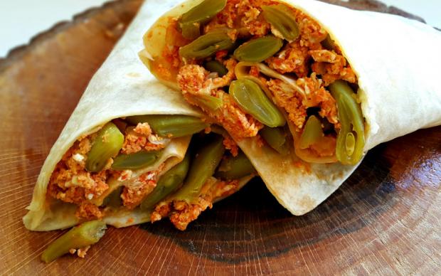 Yumurtalı Taze Fasulye Dürümü Tarifi