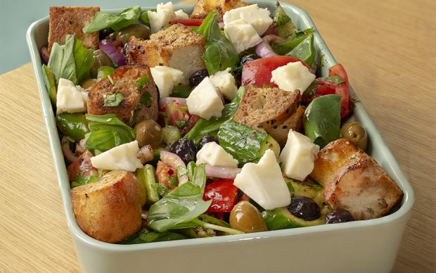 Bayat Pideden Domates Salatası Tarifi