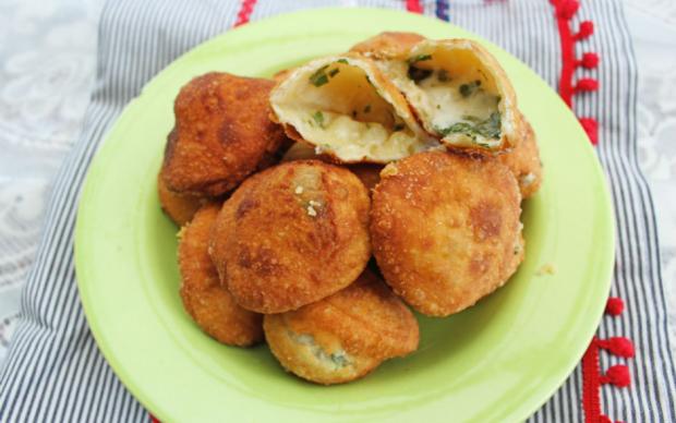 Sirkeli Mini Börek Tarifi