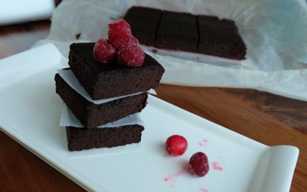 sekersiz-brownie-bar