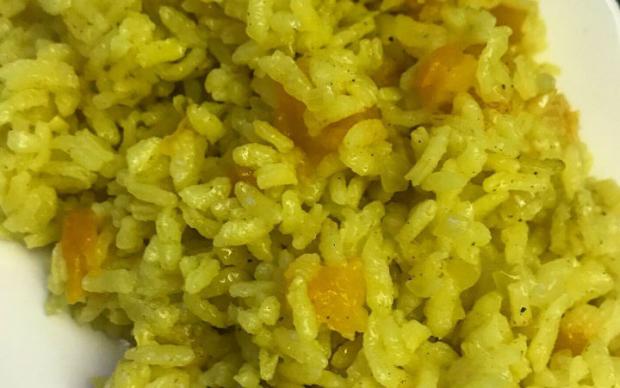 kuru-kayisili-ve-zerdecalli-pilav