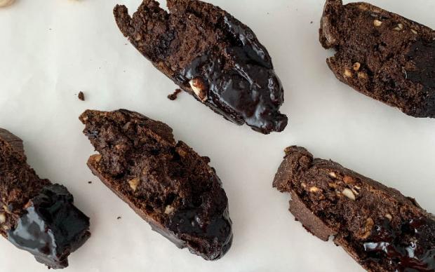 cikolatali-biscotti-tarifi
