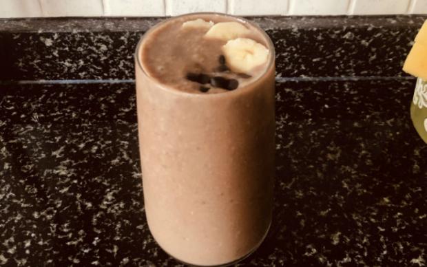 Çikolatalı ve Muzlu Milkshake Tarifi