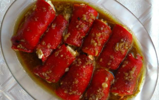 Peynirli Kırmızı Biber Tarifi