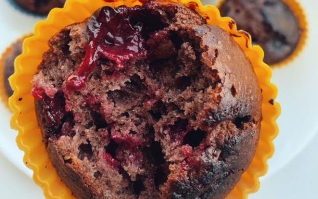 visneli-kakaolu-muffin-tarifi