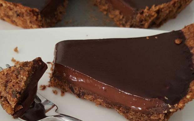 Kolay Çikolatalı Tart Tarifi