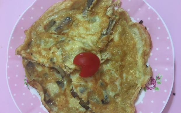 Mantar, biber ve kaşarlı omlet