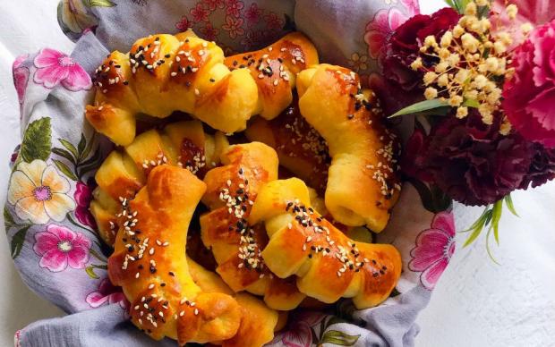 kahvaltilik-peynirli-pogaca-tarifi