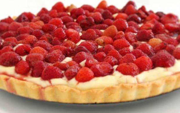 cilekli-ve-kremali-tart-tarifi