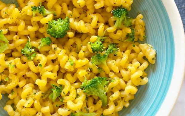 brokolili-mac-and-cheese