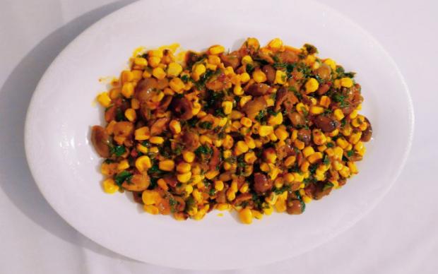 misirli-zeytin-salatasi