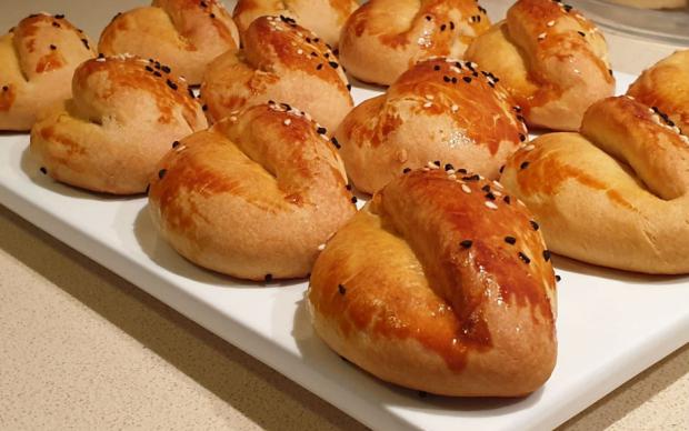 Peynirli Ev Poğaçası Tarifi