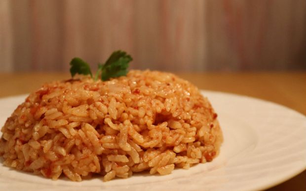 Domatesli Pirinç Pilavı Tarifi, Nasıl Yapılır? - Yemek.com