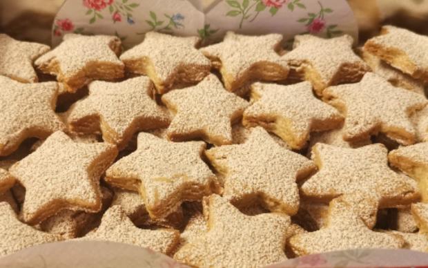 tarcinli-cevizli-star-kurabiye