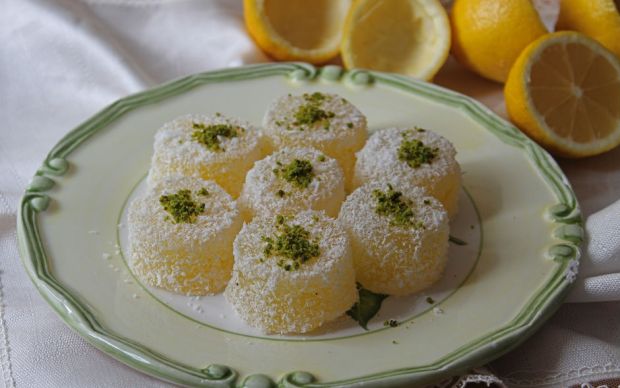 4 Malzemeli Limonlu Lokum Tarifi
