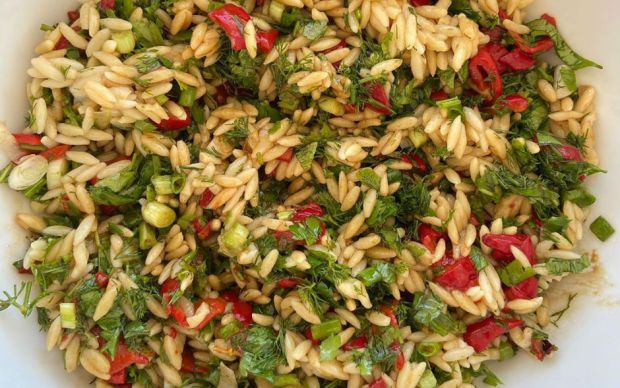 arpa-sehriyeli-salata-tezel