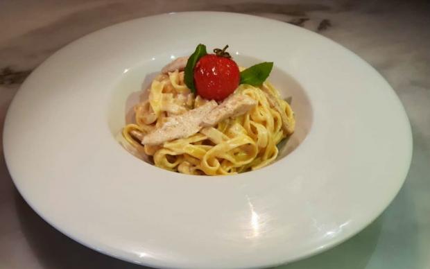 fettucine-alfredo-omer