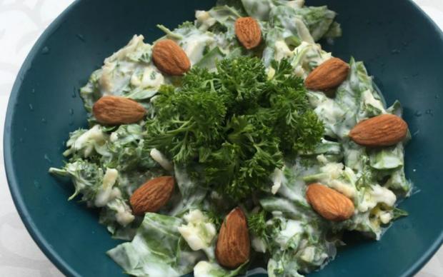 frenkli-ispanak-salatasi