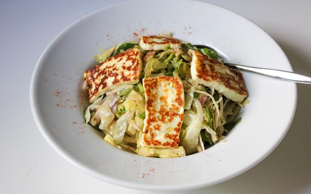 Hellimli Salata Tarifi