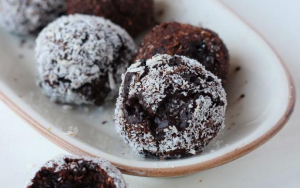 sekersiz-brownie-kurabiye-tarifi