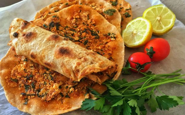 Peynirli Lahmacun Tarifi