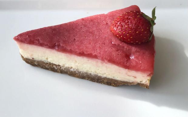 kremasiz-cilekili-cheesecake