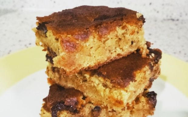 tahinli-cikolata-parcacikli-blondie-tugbaa