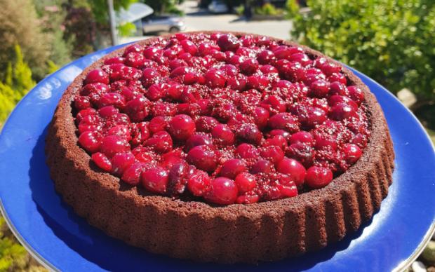 visneli-islak-brownie-sinem