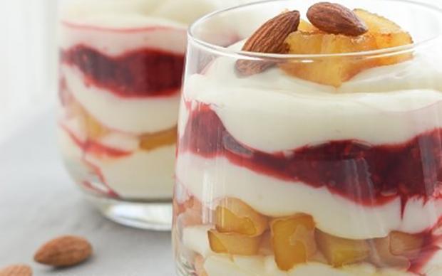 ananas-ve-frambuzali-cup-tarifi
