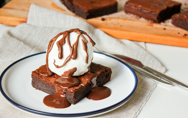 Dondurmalı Gerçek Brownie Tarifi