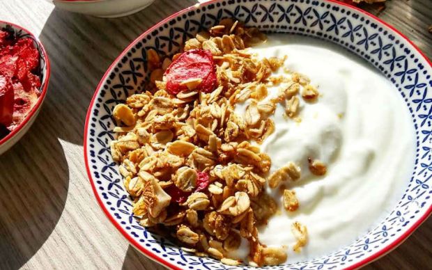 Tavada Granola Tarifi