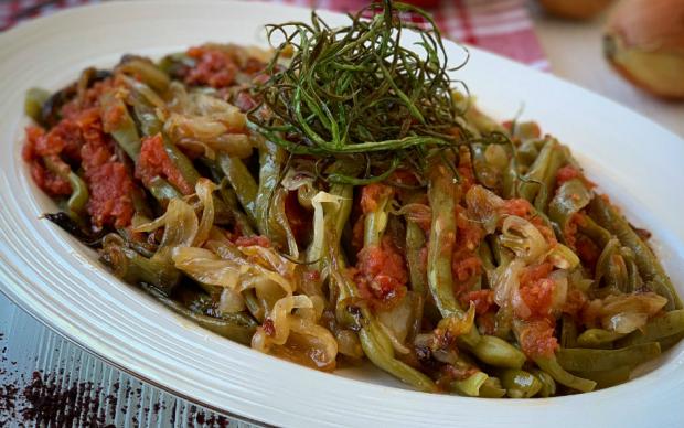 karamelize-soganli-taze-fasulye-cookbook