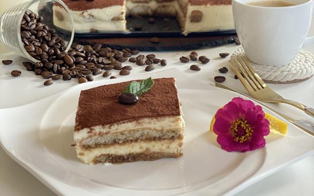 muhallebili-tiramisu-tarifi