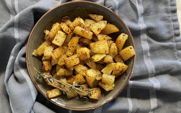 bol-baharatli-firinda-patates-tarifi