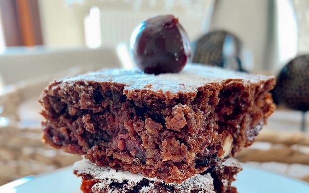 visneli-islak-brownie-tarifi-son