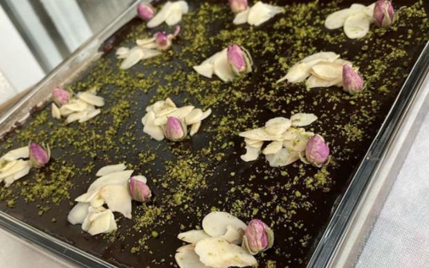muz-kremali-pasta-tarifi