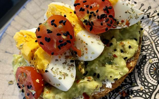 avokado-tost-tarifi