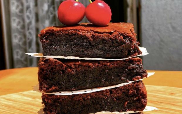 cikolatali-nefis-brownie-tarifi